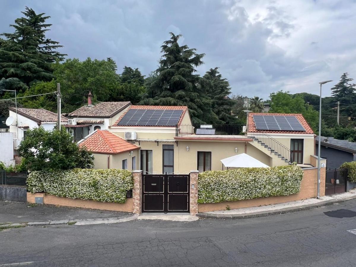 Etna Dimora Dei Saponari Vila Trecastagni Exterior foto